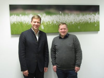 Kennenlern-Gespräch: Bezirkstagspräsident Dr. Olaf Heinrich und Vorsitzender des Bezirksjugendrings Thomas Steger
