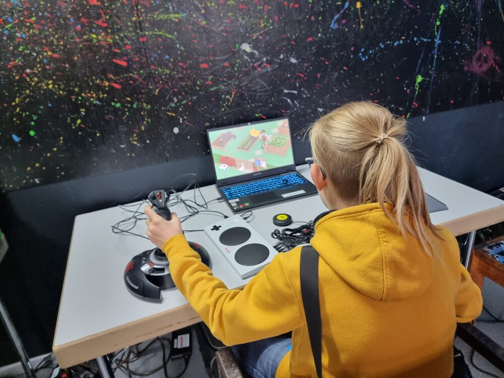 Mädchen beim Gamen