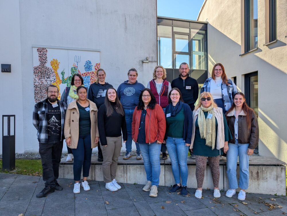 Gruppenbild der Teilnehmenden an der pädagogische Mitarbeiter:innen Tagung